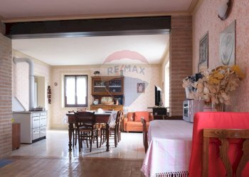 Sala da pranzo - Independent house Località Pontegrosso, Salsomaggiore Terme - photo 10