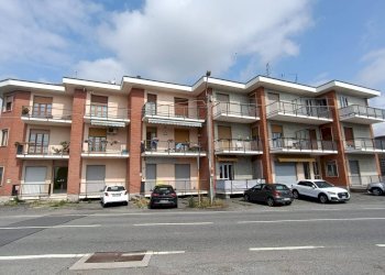 Foto 23 - Trilocale Via Torino
 
23, San Francesco al Campo - foto 23