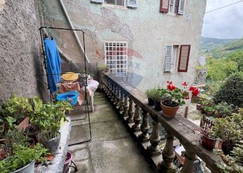 Balcone - Casa semi indipendente Loc Vicinato Partigliano
 
4, Borgo a Mozzano - foto 4