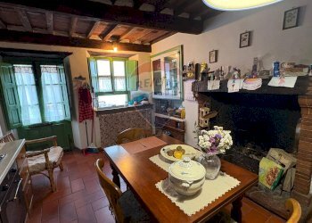 Sala da pranzo - Casa semi indipendente Loc Vicinato Partigliano
 
4, Borgo a Mozzano - foto 5