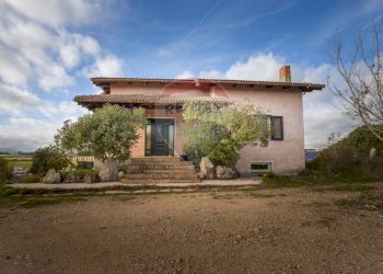 Casa all\'aperto - Villa Strada Nuraghe Isfundadu
 
5, Olmedo - foto 1