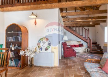 Soggiorno - Villa Strada Nuraghe Isfundadu
 
5, Olmedo - foto 4