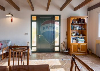 Soggiorno - Villa Strada Nuraghe Isfundadu
 
5, Olmedo - foto 26