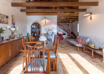 Sala da pranzo - Villa Strada Nuraghe Isfundadu
 
5, Olmedo - foto 29