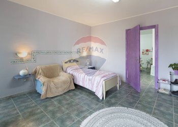 Camera / camera da letto - Villa Strada Nuraghe Isfundadu
 
5, Olmedo - foto 75