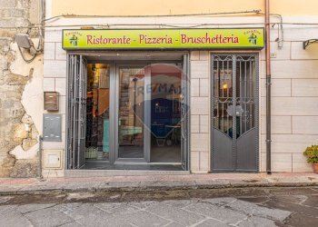 Edificio all\'aperto - Locale Commerciale Via Efisio Marini
 
26, Ittiri - foto 3