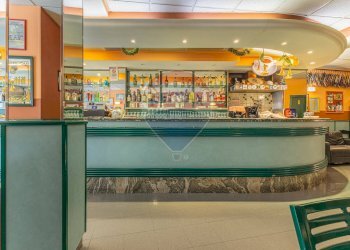 Piscina - Locale Commerciale Via Efisio Marini
 
26, Ittiri - foto 6