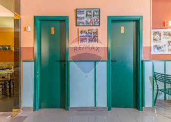 Ricezione / Lobby - Locale Commerciale Via Efisio Marini
 
26, Ittiri - foto 10