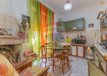 Cucina - Quadrilocale Via Carlo Alberto
 
10, Castelsardo - foto 8