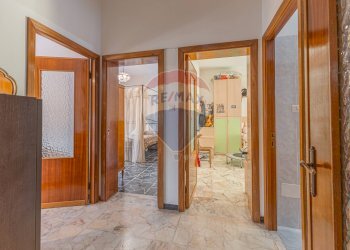 Hall / corridoio - Quadrilocale Via Carlo Alberto
 
10, Castelsardo - foto 22