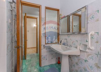 Bagno - Appartamento Viale Italia
 
36, Sassari - foto 42
