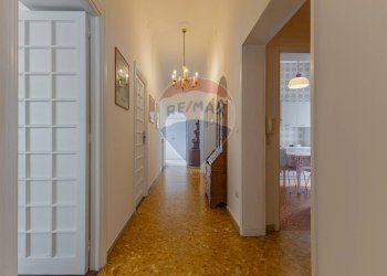 Hall / corridoio - Appartamento Viale Italia
 
36, Sassari - foto 67