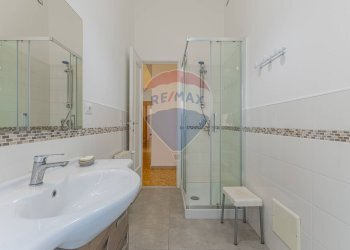 Bagno - Appartamento Viale Italia
 
36, Sassari - foto 96