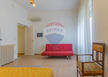 Soggiorno - Appartamento Viale Italia
 
36, Sassari - foto 99