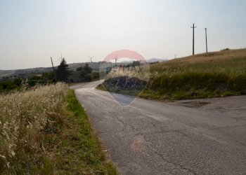 Edificio all\'aperto - Terreno edificabile contrada pescare
snc, Fragneto Monforte - foto 8