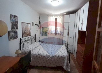 Camera / camera da letto - Semi-detached house Solopaca - photo 29
