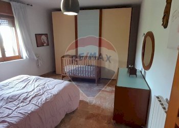 Camera / camera da letto - Semi-detached house Solopaca - photo 30