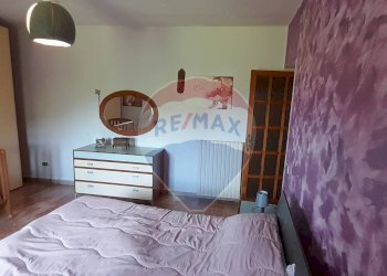 Camera / camera da letto - Semi-detached house Solopaca - photo 31