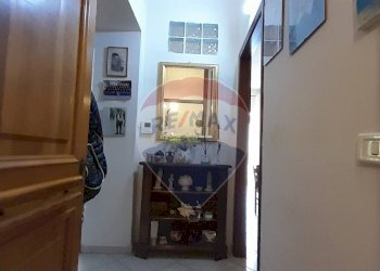 Hall / corridoio - Semi-detached house Solopaca - photo 45
