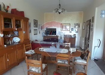 Sala da pranzo - Semi-detached house Solopaca - photo 47