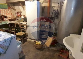 Dispensa di stoccaggio - Semi-detached house Solopaca - photo 61