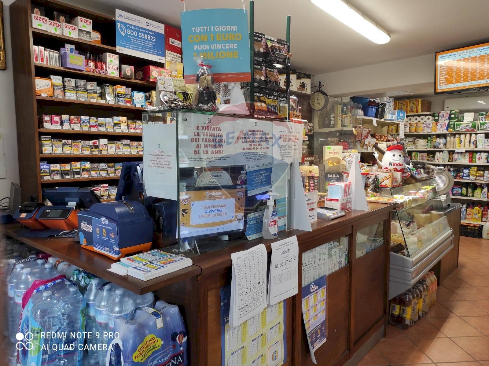 Dispensa di stoccaggio - Attività Commerciale Roccabascerana - foto 1