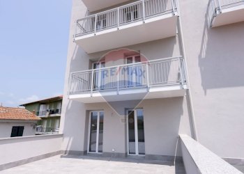 Edificio all\'aperto - Trilocale generale ardoino
 
205, Diano Marina - foto 1