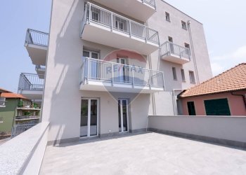 Edificio all\'aperto - Trilocale generale ardoino
 
205, Diano Marina - foto 8