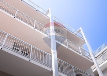 Edificio all\'aperto - Trilocale generale ardoino
 
205, Diano Marina - foto 12