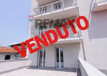 Edificio all\'aperto - Trilocale generale ardoino
 
205, Diano Marina - foto 14