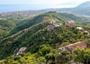 Foto 31 - Villa VIA CAV. FELICE COGORNO
 
295, Cogorno - photo 29