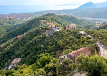 Foto 32 - Villa VIA CAV. FELICE COGORNO
 
295, Cogorno - photo 30