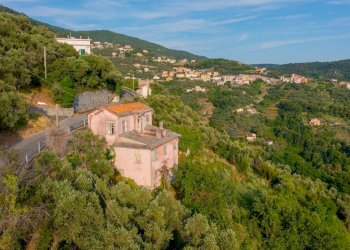 Foto 37 - Villa VIA CAV. FELICE COGORNO
 
295, Cogorno - photo 35