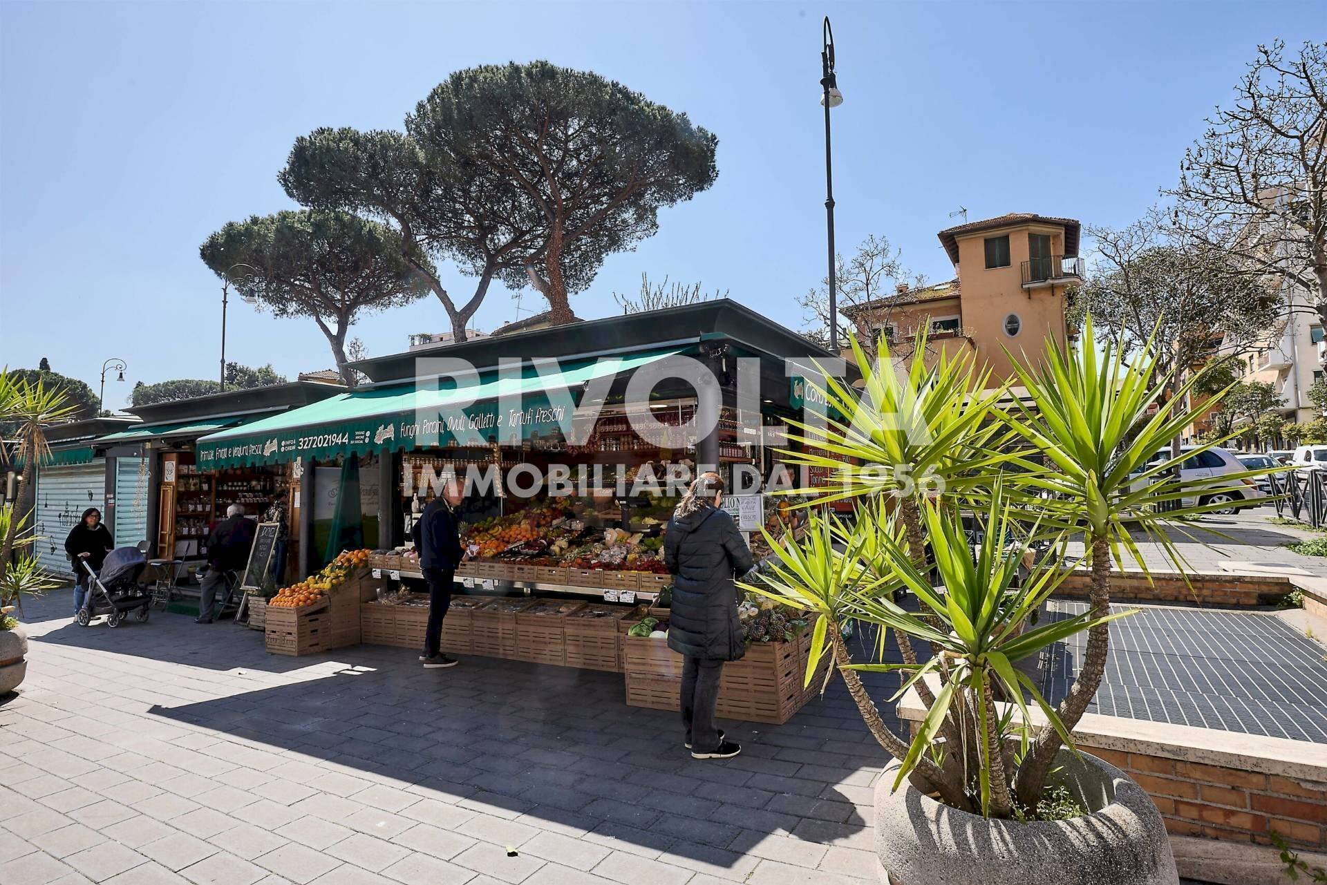 Foto 1 - Attività Commerciale Piazza Crati, Roma - foto 1