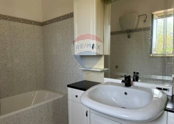 Bagno - Independent house Via Fontecostanza
 
10, Scapoli - photo 43