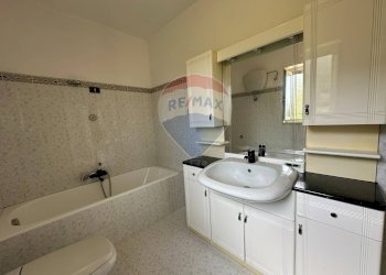 Bagno - Independent house Via Fontecostanza
 
10, Scapoli - photo 44