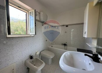 Bagno - Independent house Via Fontecostanza
 
10, Scapoli - photo 45