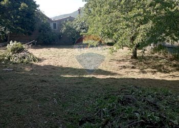 Giardino - Casa indipendente Strada statale 158
 
102, Pizzone - foto 3