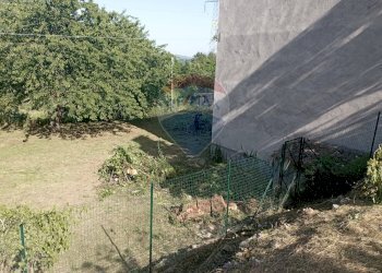 Giardino - Casa indipendente Strada statale 158
 
102, Pizzone - foto 9