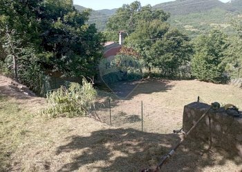 Giardino - Casa indipendente Strada statale 158
 
102, Pizzone - foto 12