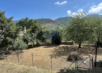 Vista delle montagne - Casa indipendente Strada statale 158
 
102, Pizzone - foto 18