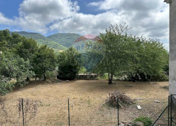 Vista delle montagne - Casa indipendente Strada statale 158
 
102, Pizzone - foto 90