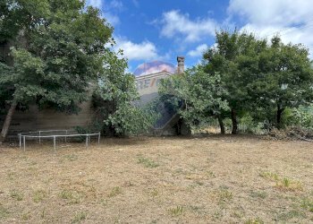 Giardino - Casa indipendente Strada statale 158
 
102, Pizzone - foto 103