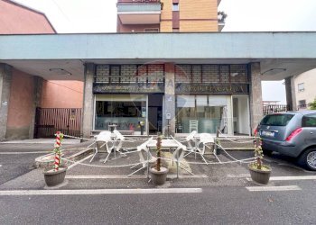 Edificio all\'aperto - Bar Tavola Calda - Fredda VIA ENRICO TAZZOLI
 
7, Monza - foto 16