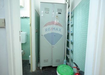 Bagno - Bar Tavola Calda - Fredda VIA ENRICO TAZZOLI
 
7, Monza - foto 31