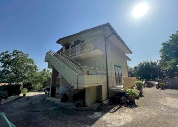 Foto 2 - Quadrilocale Contrada Ponticelli, Avellino - foto 2