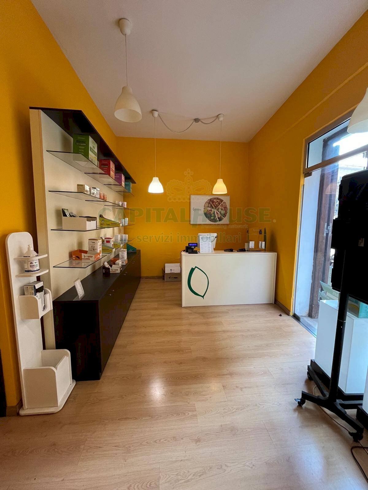 Foto 3 - Commercial Activity Via Trinità, Avellino - photo 3