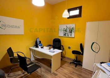 Foto 5 - Attività Commerciale Via Trinità, Avellino - foto 5