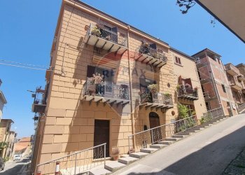 Edificio all\'aperto - Independent house via generale traina
 
12, Baucina - photo 4