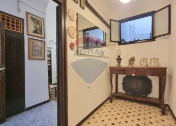 Hall / corridoio - Independent house via generale traina
 
12, Baucina - photo 22